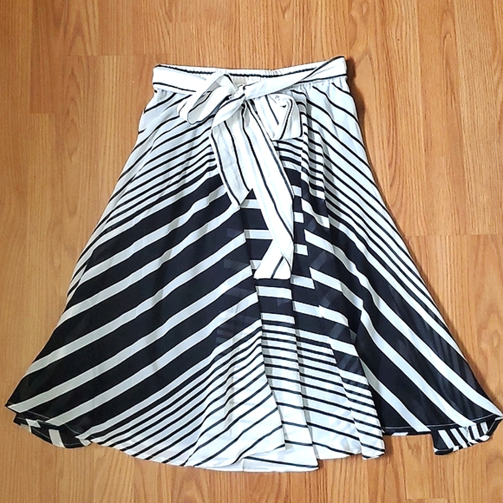 Rickis Black and White Chiffon Midi Skirt
